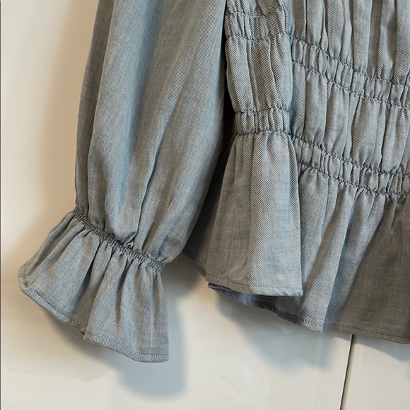 WHO WHAT WEAR 3/4 Sleeve Smocked Peplum Chambray Top, Size M - Picture 5 of 8